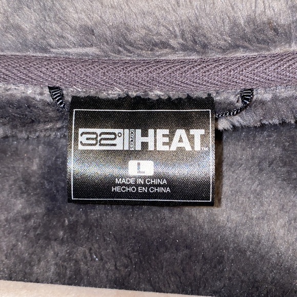 32 Degrees Heat Large Gray Faux Fur Zip Up - Picture 3 of 5